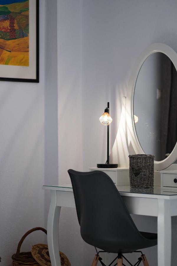 Olympia Zervea Studios With Pool - Apartment การ์ดามมีลี ภายนอก รูปภาพ