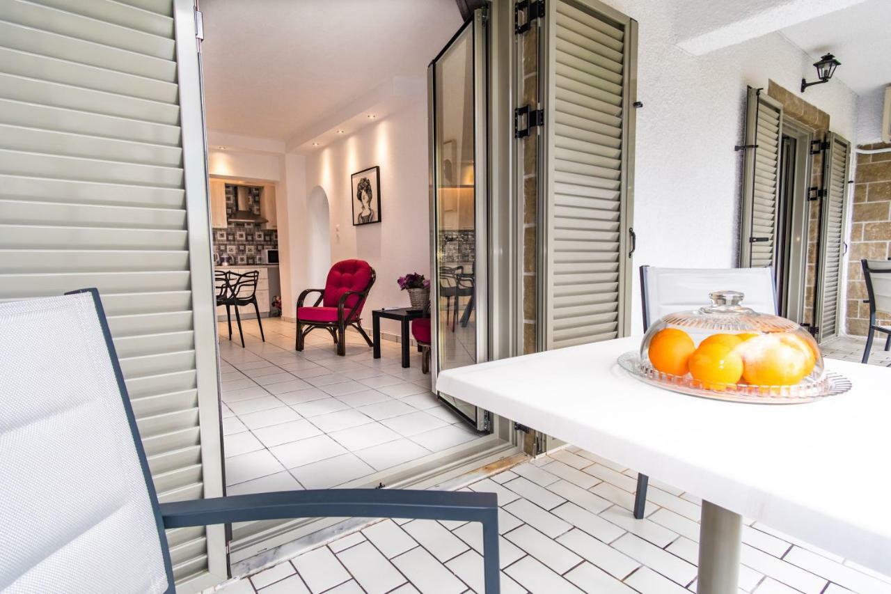 Olympia Zervea Studios With Pool - Apartment การ์ดามมีลี ภายนอก รูปภาพ